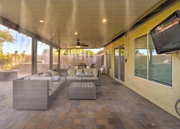 Pool & Game Room: Pet-Friendly Indio Retreat