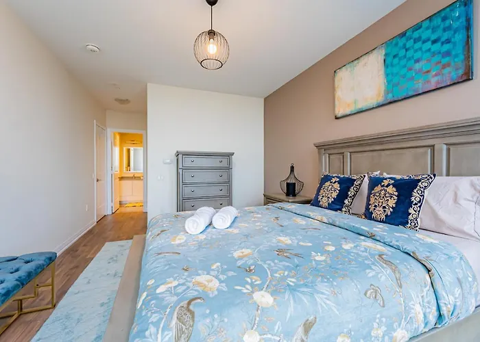 Amazing 3 Bed 4 Bath Penthouse With Roof Top Terrace Close To Airport