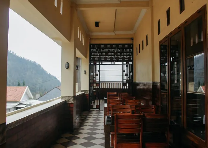 Sm Bromo Hotel