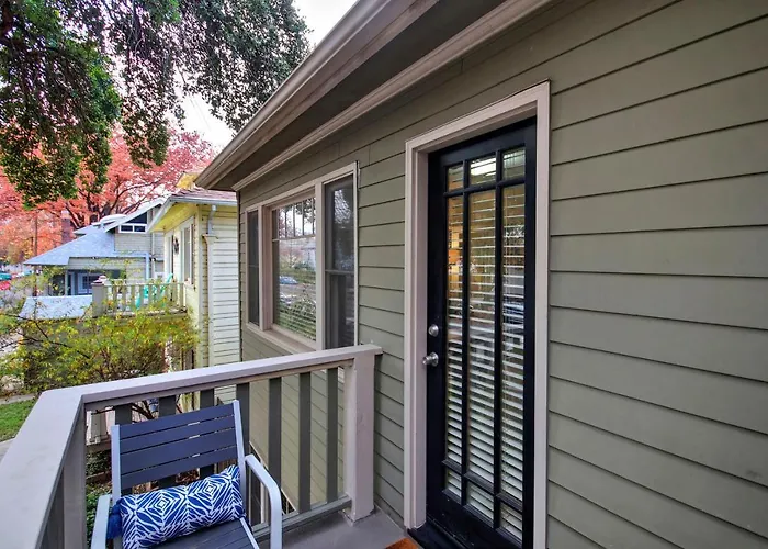 Charming 2Bed French Colonial Apartment In Desirable Midtown Sacramento