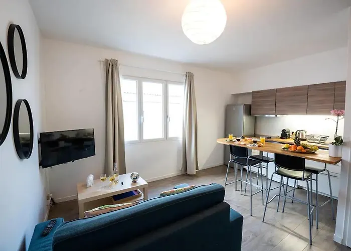 Appartement Centre Village, Clim Et Parking Gratuit