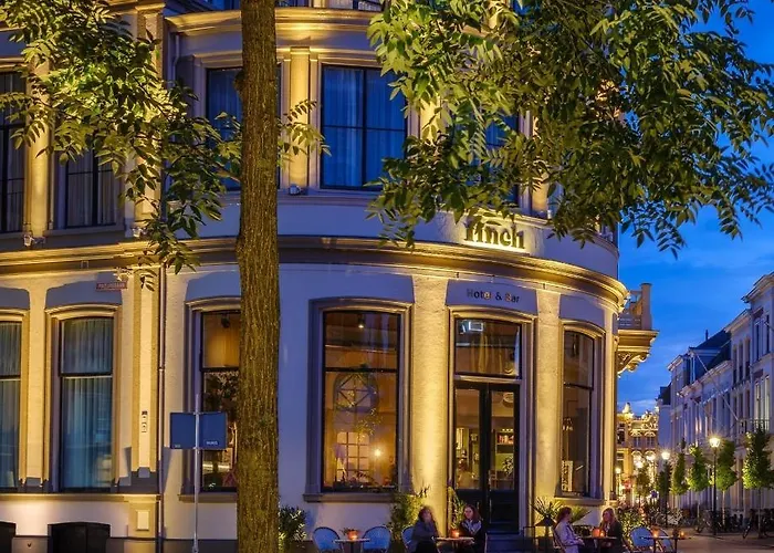 Finch Boutique Hotel, Downtown