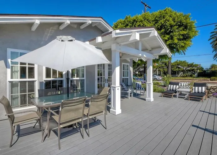 Walk To Beach, Ac, Firepit, Grill