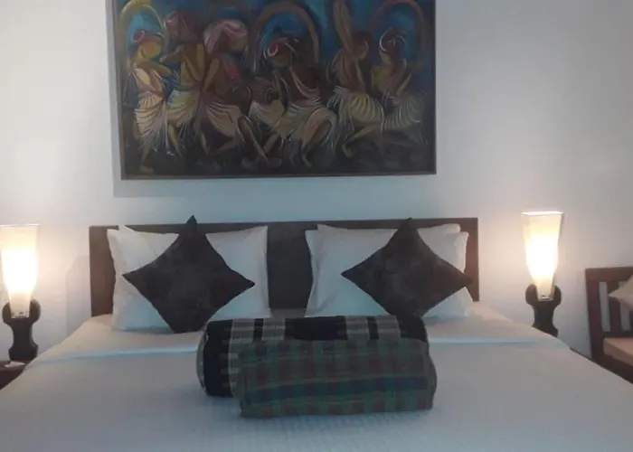 Rockside Cabanas Hotel