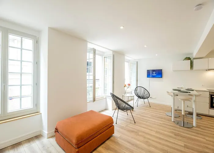 Wonderhost, Quartier Du Chateau, Superbe Appartement Avec Parking Aragon