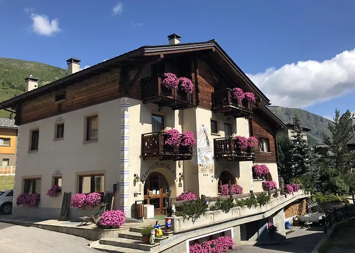 Hotel Garni Rin Da Rin