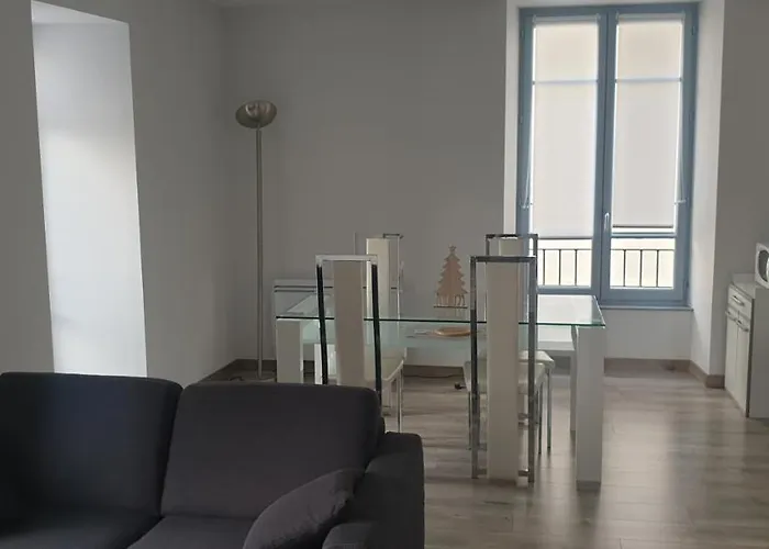 Appartement T2 45 M² En Centre-Ville
