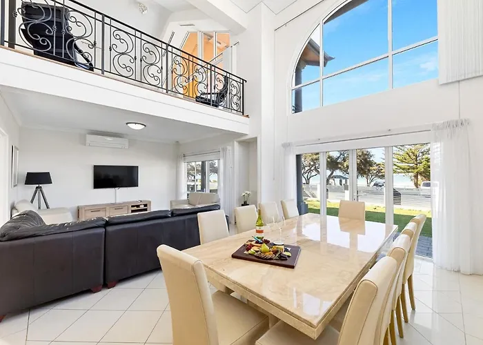 Beachfront Family Favourite Home With Pool & Views