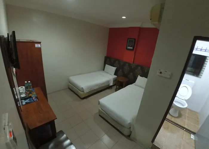 Golden Gate Hotel Kemaman By Rvh