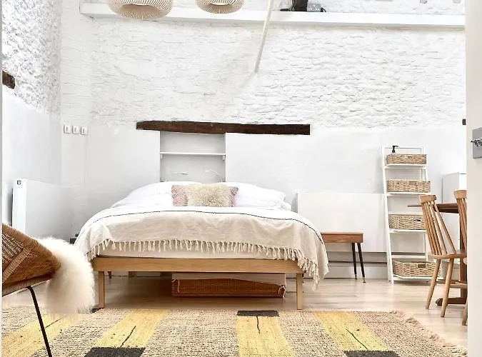 Beautiful Self-Contained Cotswolds Barn