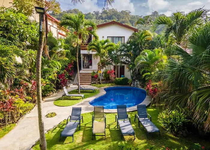 Ola Bonita Beachfront Apart Hotel