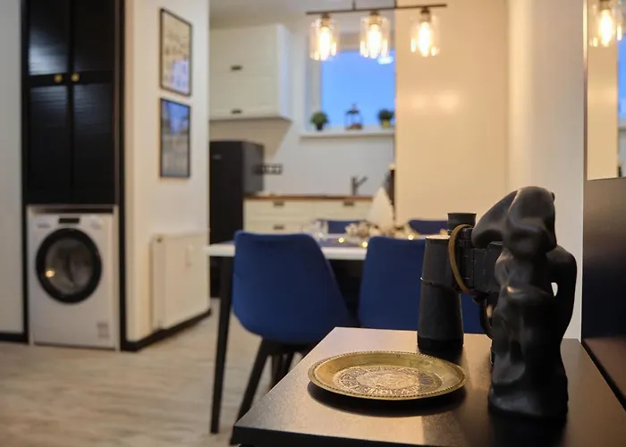 Monos Apartman