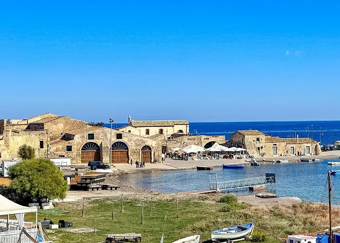 Calauriia Apartments Marzamemi
