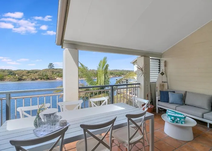 Sunrise Cove- 2Br Waterfront Apartment By Uholiday