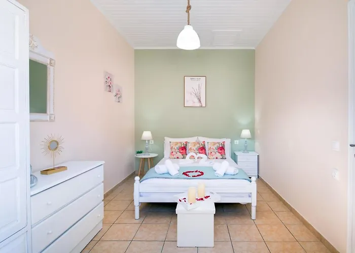 Xenia House