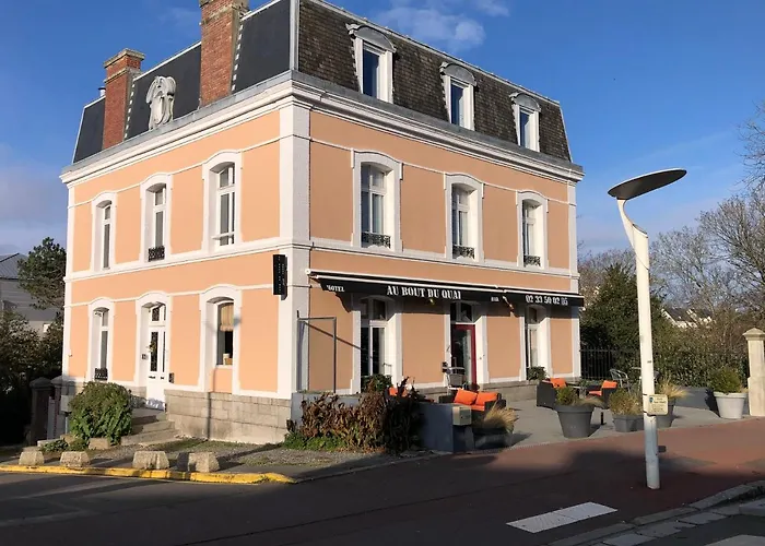 Au Bout Du Quai