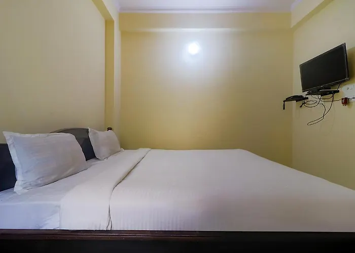 Fabhotel Buddha Residency