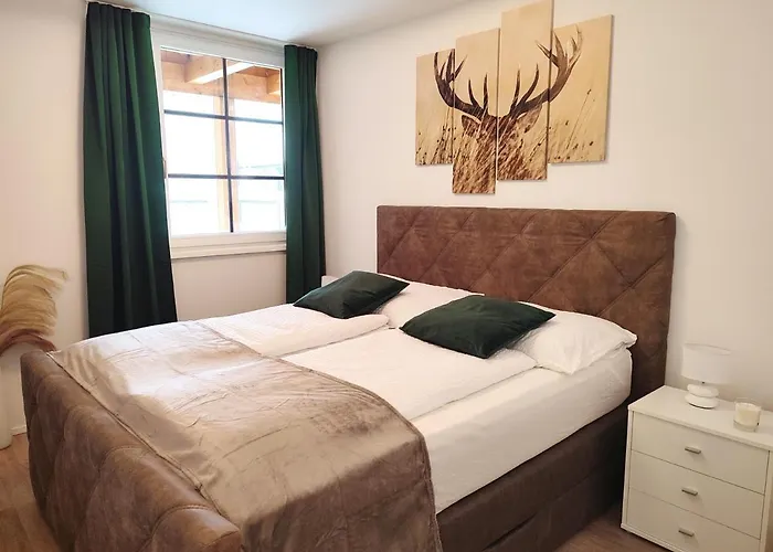 Modern Mountain Apartment - Free Parking & Sauna