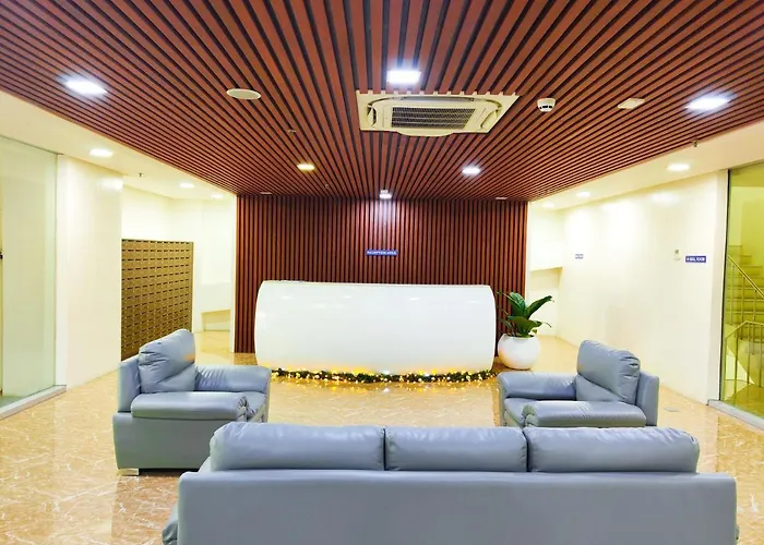 Wooden Aesthetic Fully Furnished Studio At Inspiria
