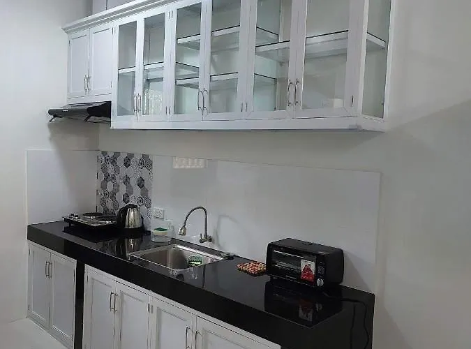Flb Apartelle Los Banos