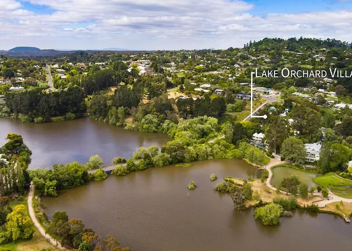 Lake Orchard Villas