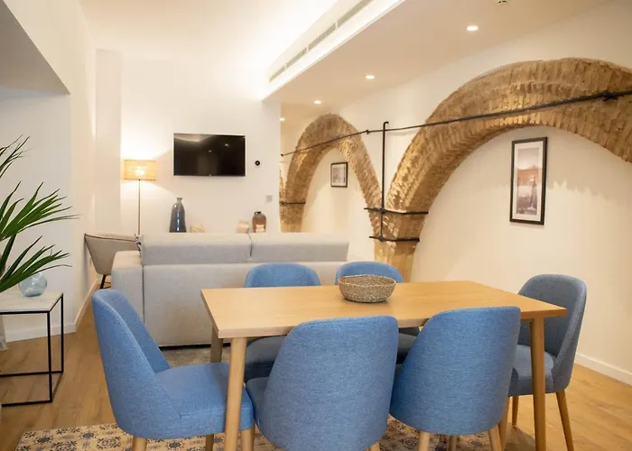 Nqn Aparts & Suites Sevilla