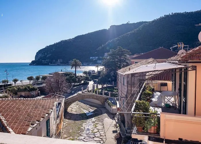 Noliday Riviera Sea View Luxury Apartment