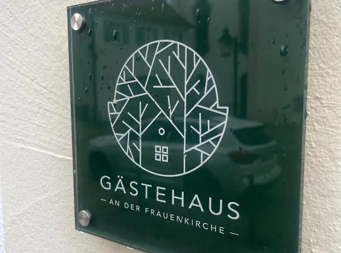 Gaestehaus An Der Frauenkirche Zentral Mit Parkplatz