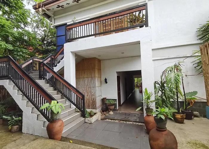 Coron Town Travellers Inn