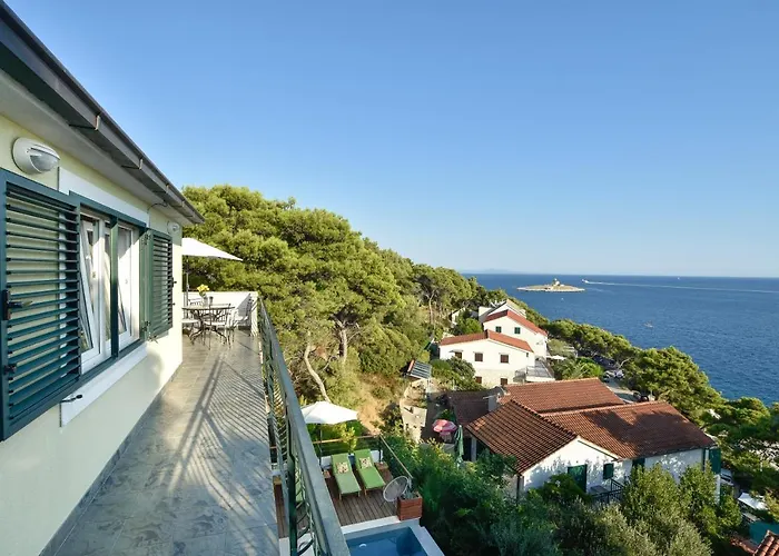 4 Bedrooms Villa Hvar Located 100M From The Sea And 1,5 Km From Hvar Old Town
