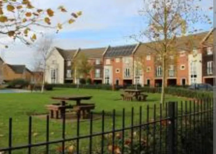Broughton Haven 5 Beds House Free Wifi, Free Parking, Netflix