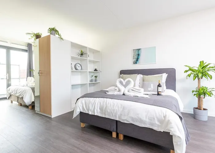 Charming Retreat Cozy Family Apartment-20B