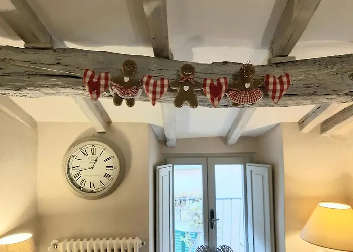 Cortona Shabby Chic House