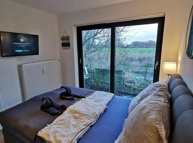 Tiny Home Mit Panoramaterrasse - Ausblick Ins Gruene Inklusive