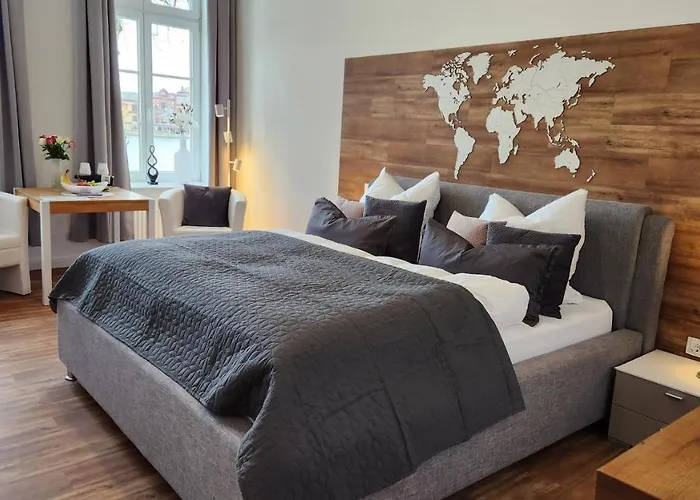 Das Ferienapartment Alexandrine Direkt Am Pfaffenteich Mit Eigenem Parkplatz