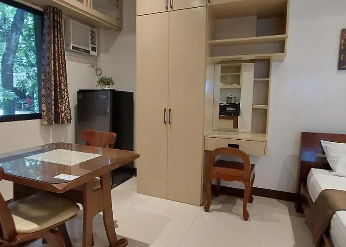 Le Chateau Residences
