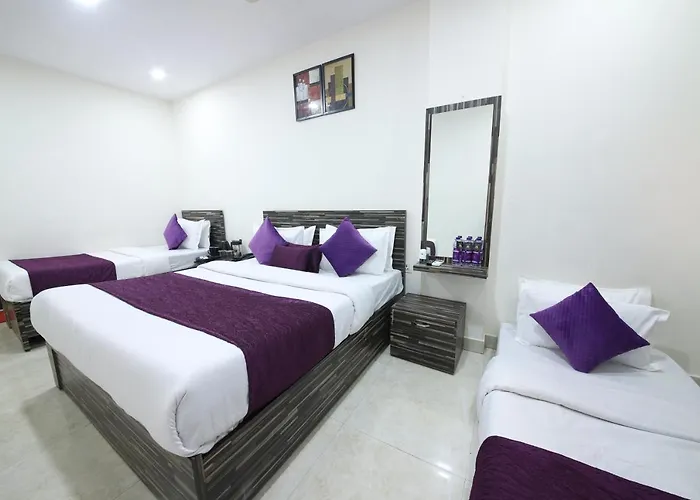 Perfectstayz Value Umra Grace - Near Haridwar Railway Station