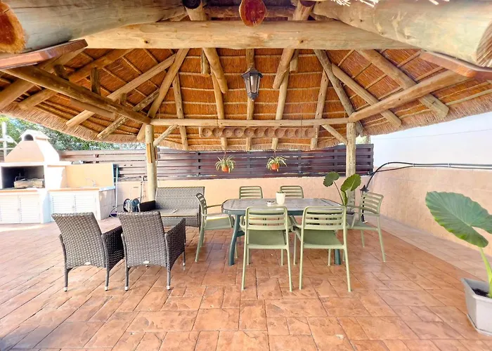 Fame Villa With Private Pool And Gazebo
