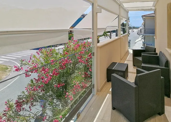 Sea Holidays Apartment