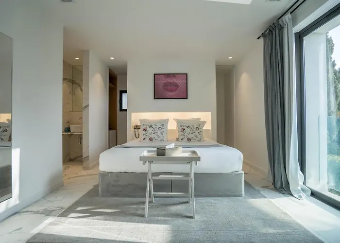 Hotel Le Mandala
