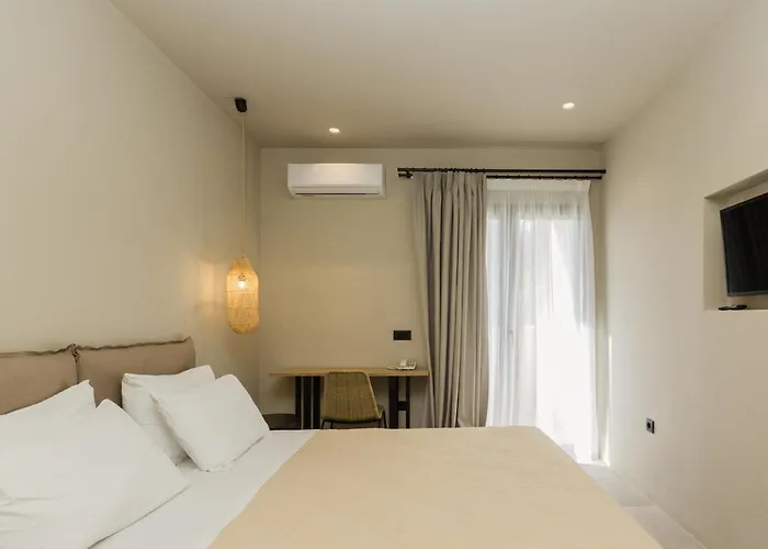Panas Hotel
