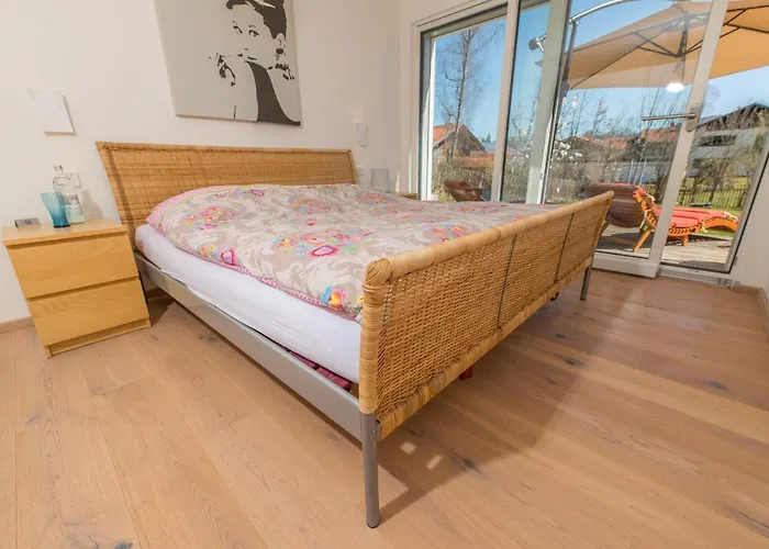 Helle Wohnung Mit Bergblick & Eigener Terrasse
