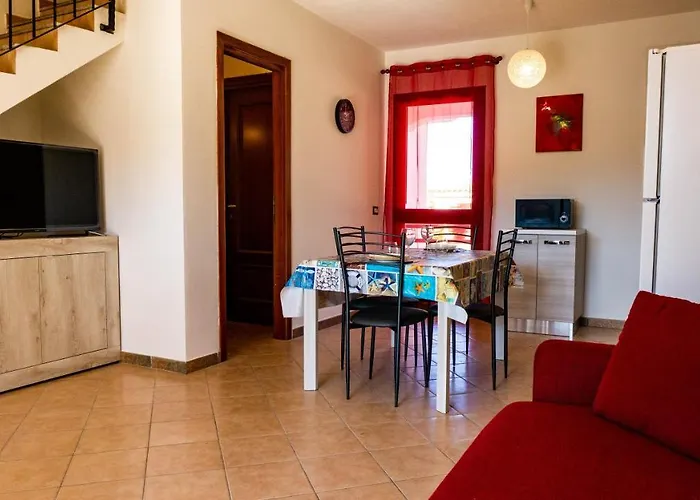 Appartamento Sette Posti Vicino Al Centro Di San Teodoro