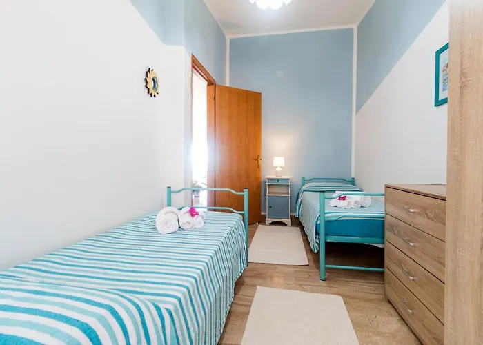 White Rose Suite Apartment