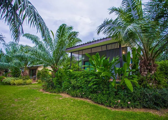 Palm Pran Resort