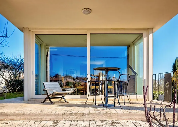 Villa Il Poggino - Modern House