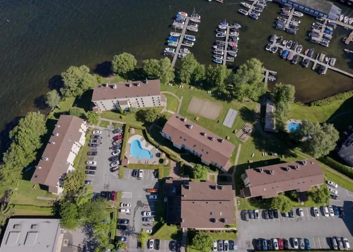 Magog Waterfront Studio 106