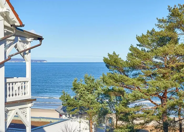 Villa "Atlantic" In Binz - Wg 6 Mit Balkon Und Seitlichem Meerblick