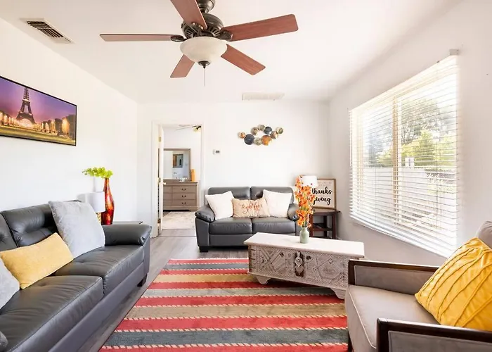 Misha'S Hunn Cottage