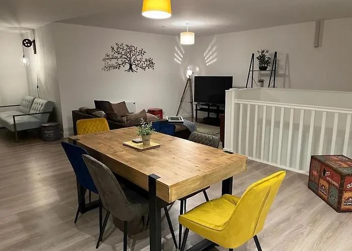 Bayard Luxe 2 Bedroom Penthouse Duplex